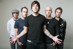 Клип группы Simple Plan — Opinion Overload