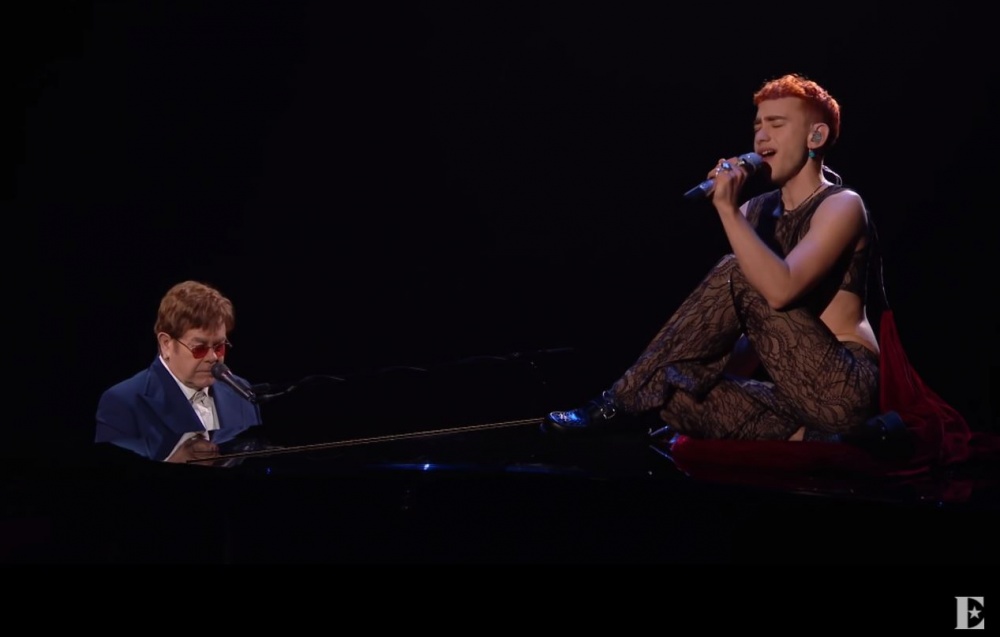 Элтон Джон и Years & Years вместе в песне "It’s a Sin" (видео)