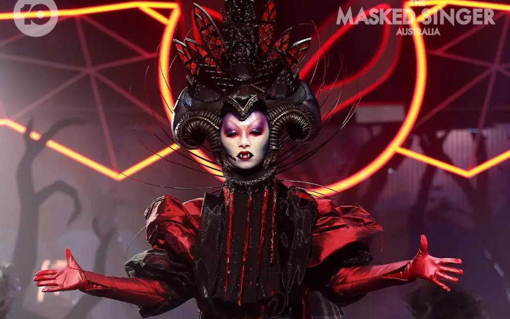 Знакомьтесь с победителем австралийского шоу The Masked Singer (видео)