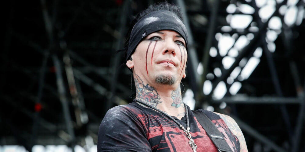 DJ Ashba рассказал, какой музыкант ему не подходил Guns N 'Roses: он принял на себя негативную реакцию группы