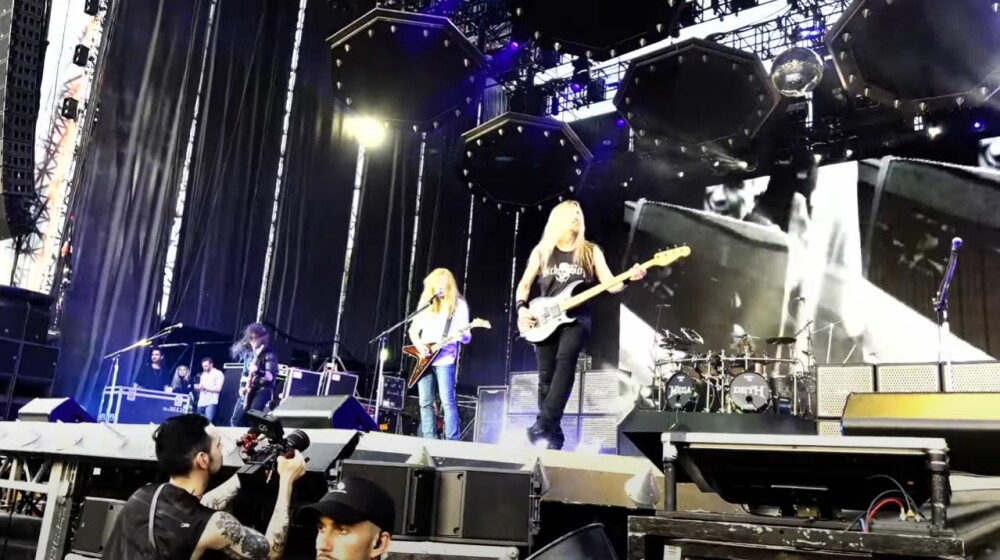Выступление Megadeth прервал музыкант Judas Priest (видео)