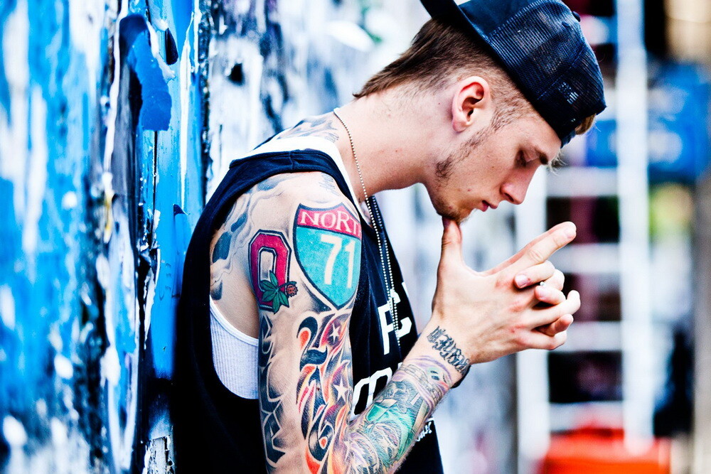 Machine Gun Kelly выпустил заглавный трек из полуавтобиографического фильма «Taurus»