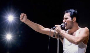 Неизвестный черновик «Богемской рапсодии» группы Queen раскрывает оригинальное название Фредди Меркьюри Неизвестный черновик «Богемской рапсодии» группы Queen раскрывает оригинальное название Фредди Меркьюри