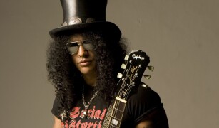 Слэш (Guns N' Roses) рассказывает про фильм ужасов, который напугал его до смерти